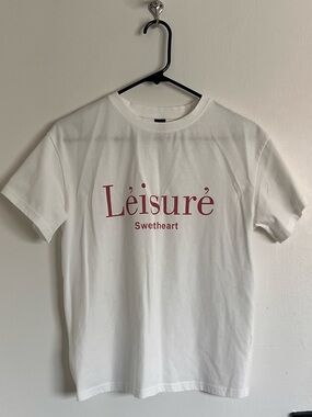 White "Lèisure Sweetheart" Graphic Tee - Women's Casual Shirt